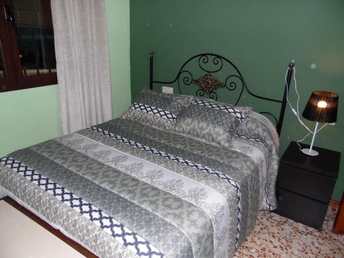 Cortijo De La Cruz Villa Iznájar Екстериор снимка