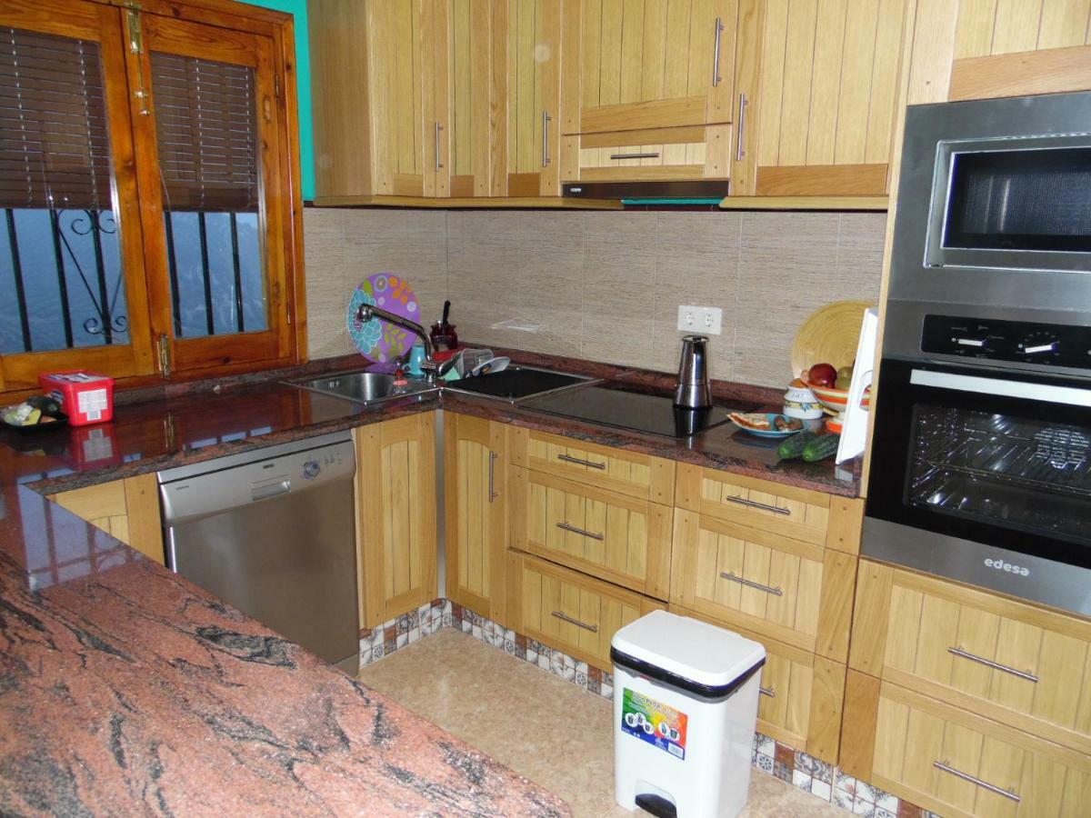 Cortijo De La Cruz Villa Iznájar Екстериор снимка