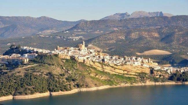 Cortijo De La Cruz Villa Iznájar Екстериор снимка