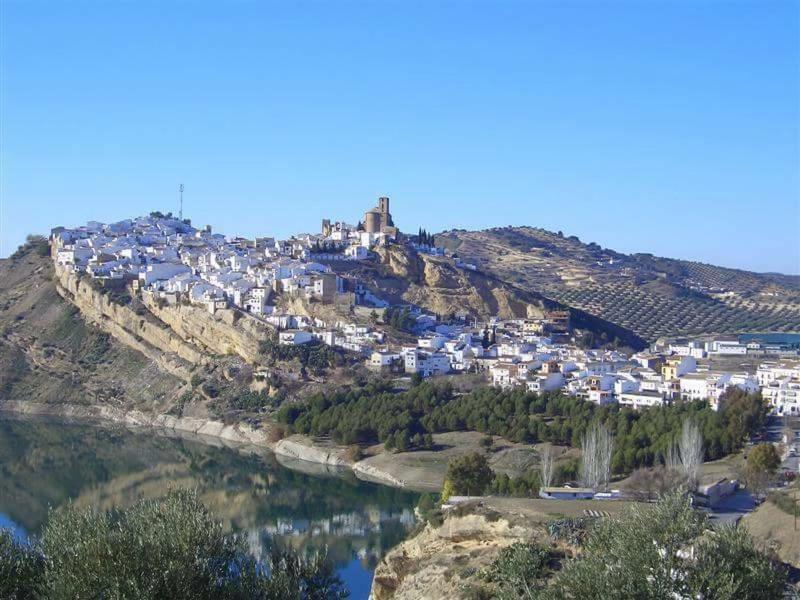 Cortijo De La Cruz Villa Iznájar Екстериор снимка